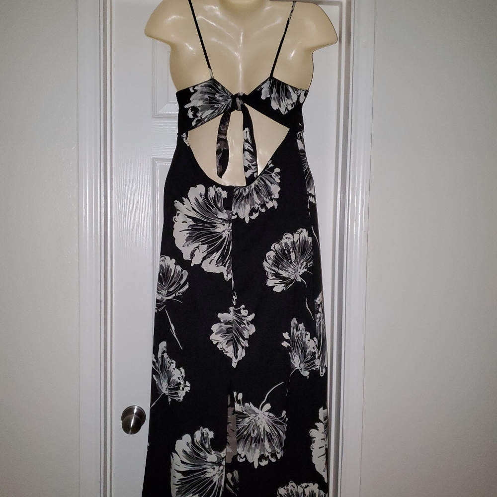 Dress - Picture 6 of 6